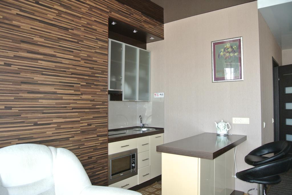 Panoramic View Apartment Poznyaky Kiev Exterior foto