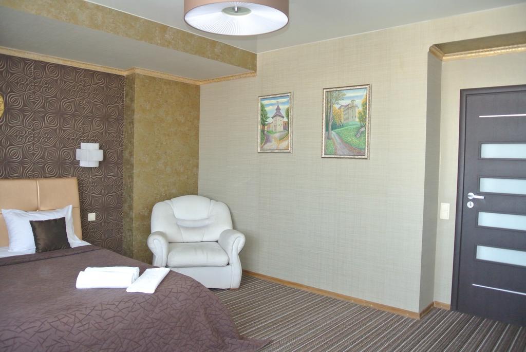 Panoramic View Apartment Poznyaky Kiev Exterior foto