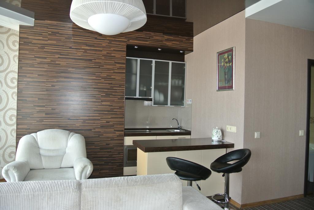 Panoramic View Apartment Poznyaky Kiev Exterior foto